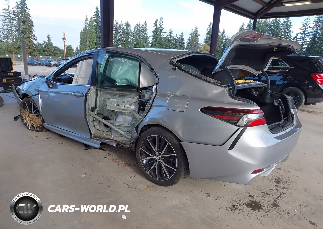2021 Toyota Camry Se VIN:4T1G11AK0MU413404 - 3