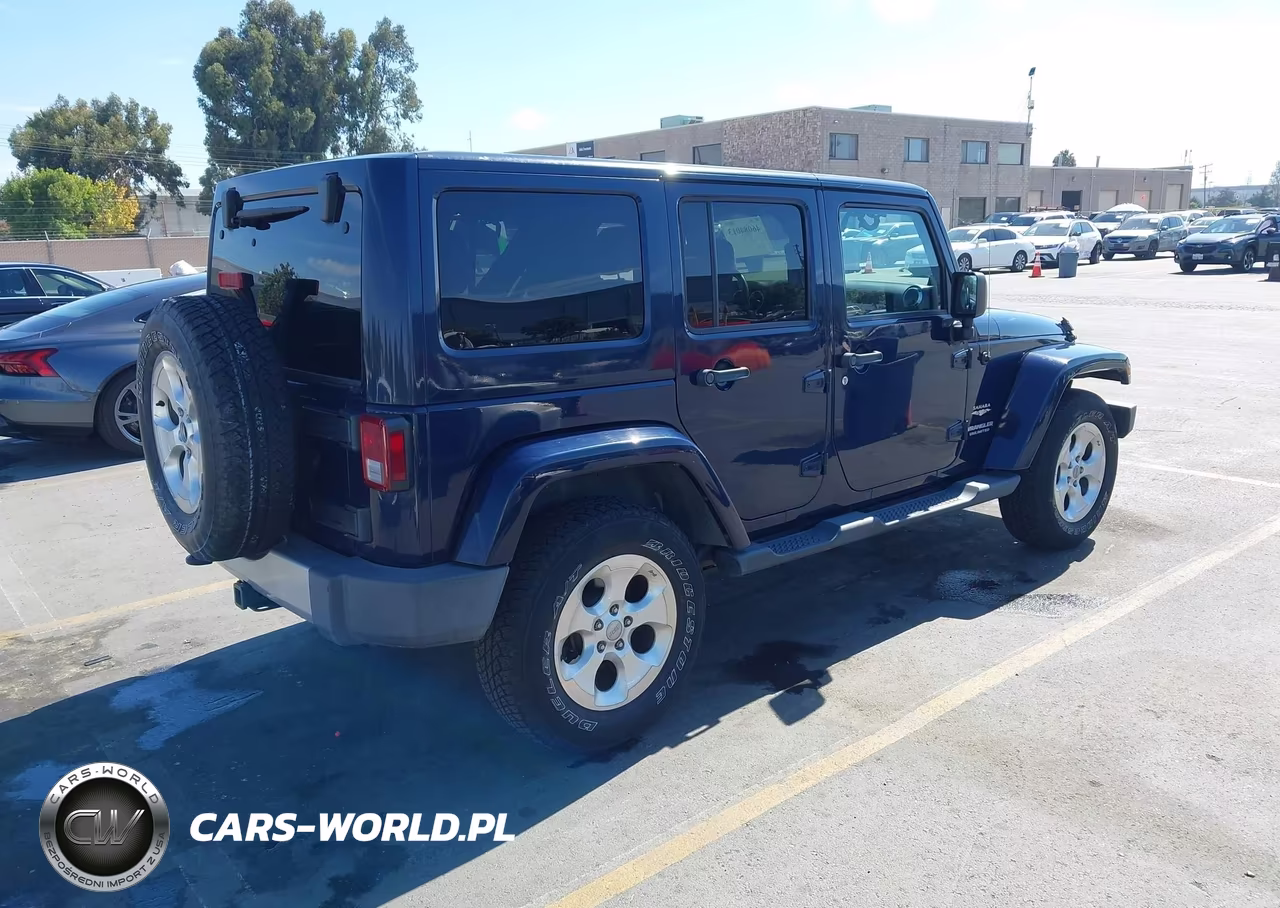 2013 Jeep Wrangler Unlimited Sahara VIN:1C4HJWEG3DL527026 - 4