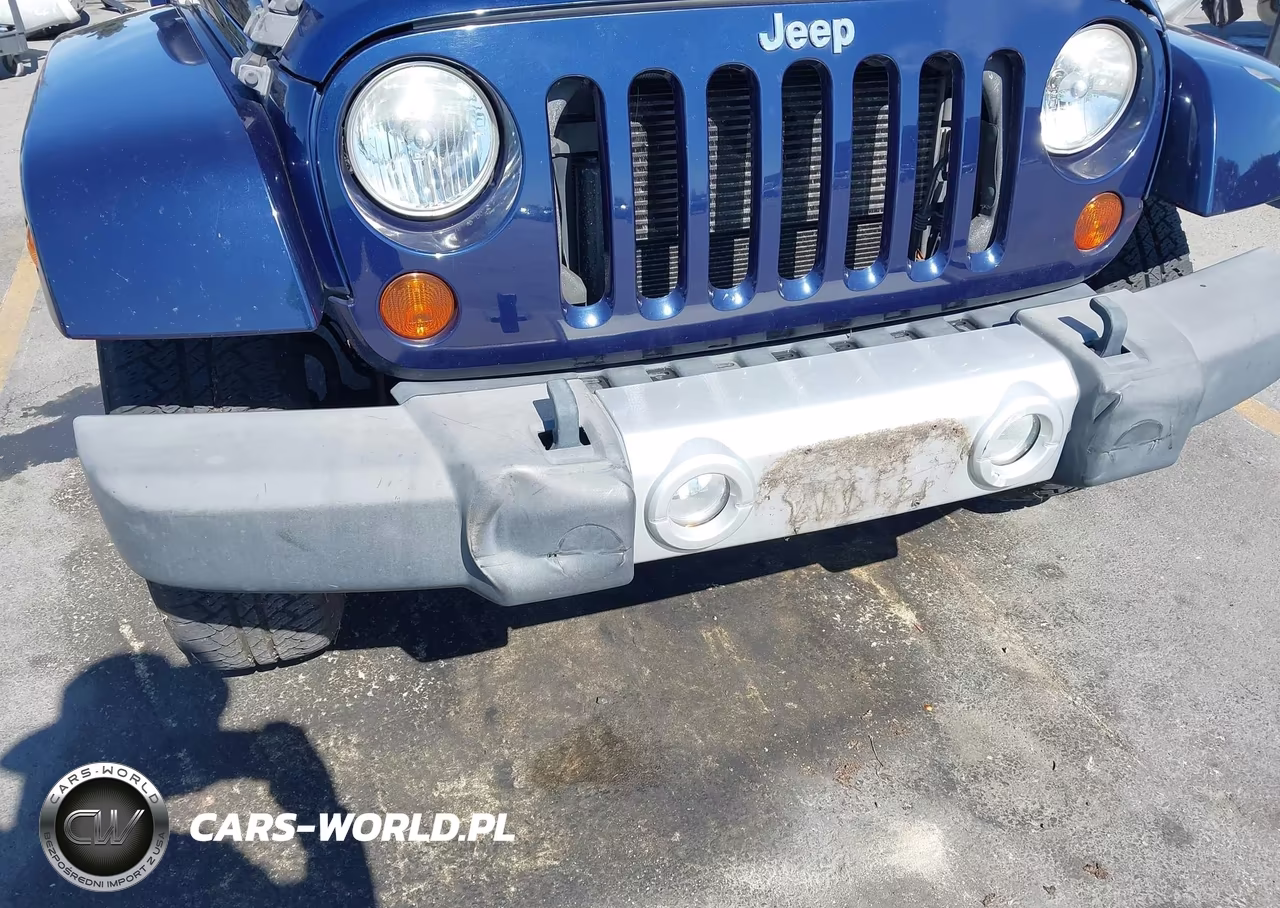 2013 Jeep Wrangler Unlimited Sahara VIN:1C4HJWEG3DL527026 - 6