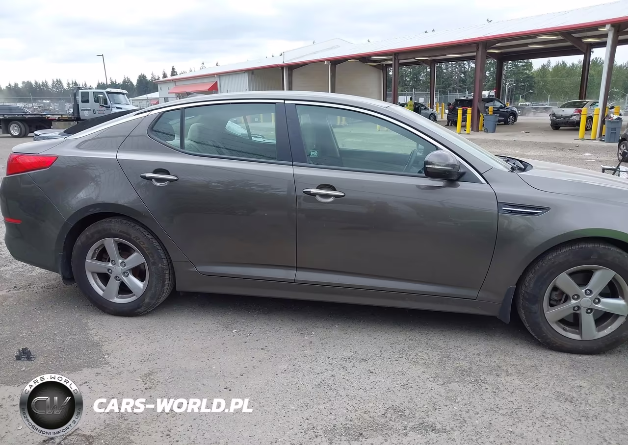 2015 Kia Optima Lx VIN:5XXGM4A76FG404546 - 4