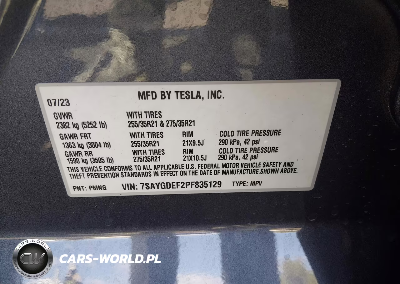 2023 Tesla Model Y Performance Dual Motor All-Wheel Drive VIN:7SAYGDEF2PF835129 - 9