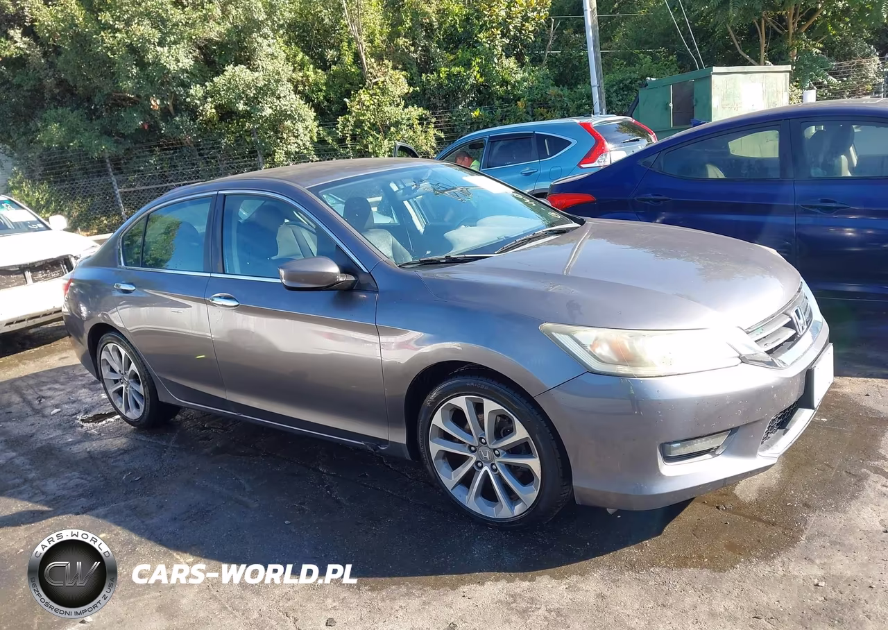2014 Honda Accord Sport VIN:1HGCR2F5XEA051820 - 13