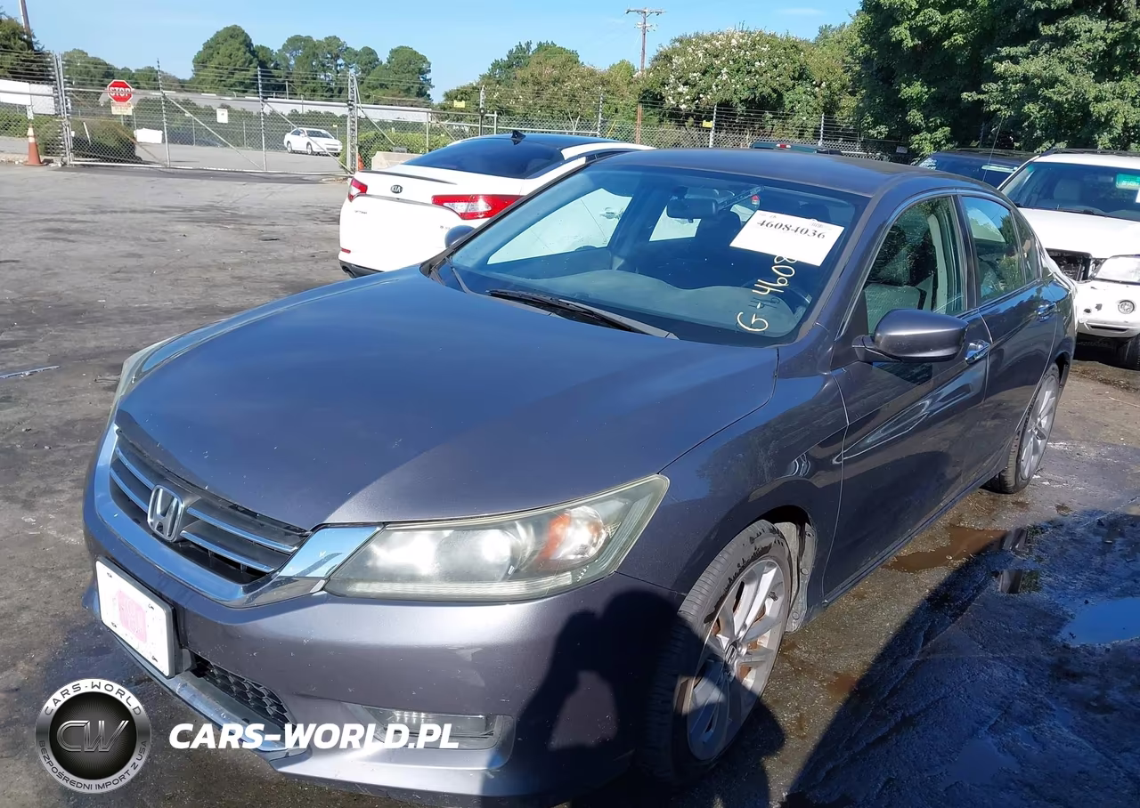 2014 Honda Accord Sport VIN:1HGCR2F5XEA051820 - 14