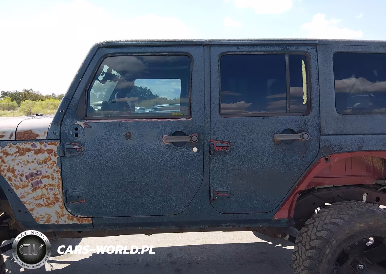 2008 Jeep Wrangler Unlimited Rubicon VIN:1J4GA69148L588872 - 15