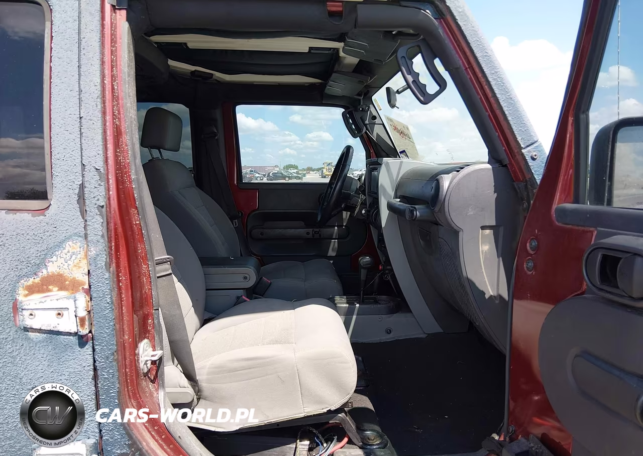 2008 Jeep Wrangler Unlimited Rubicon VIN:1J4GA69148L588872 - 5