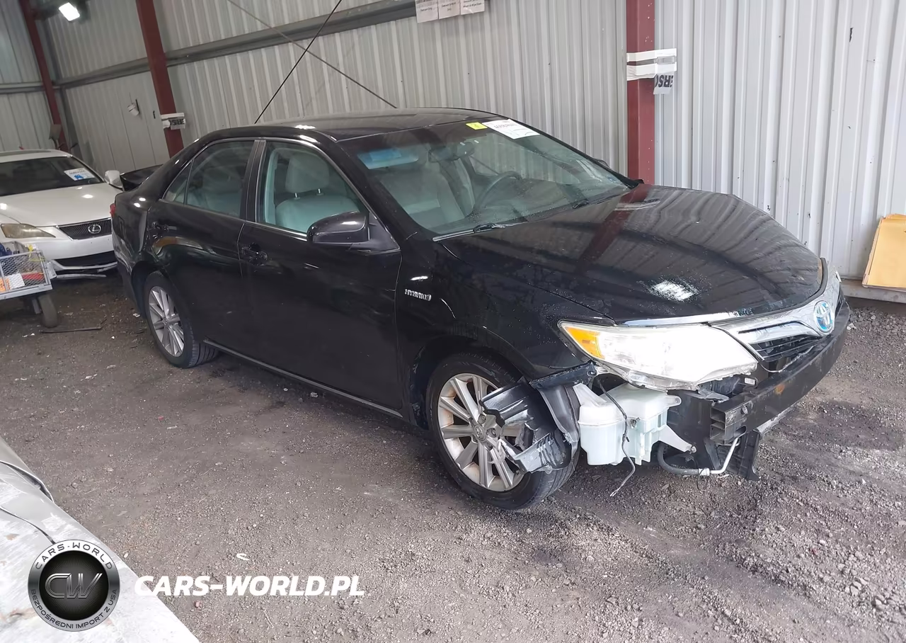 2013 Toyota Camry Hybrid Xle – zdjęcie 1 z 18