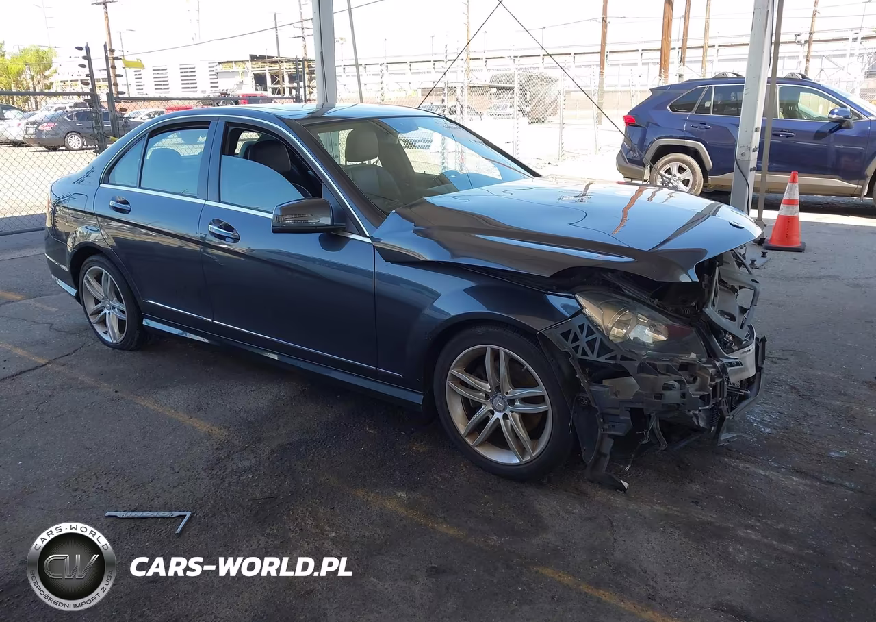 2013 Mercedes-Benz C 250 Sport