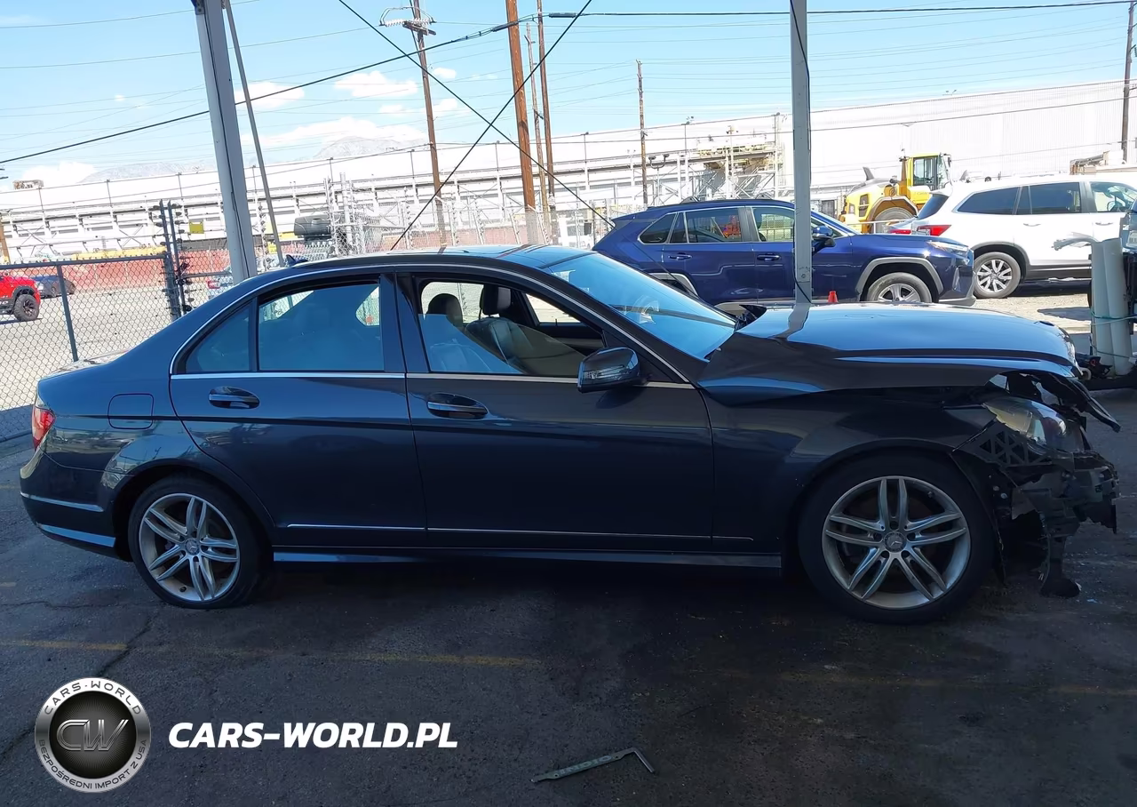 2013 Mercedes-Benz C 250 Sport VIN:WDDGF4HB9DR258504 - 14