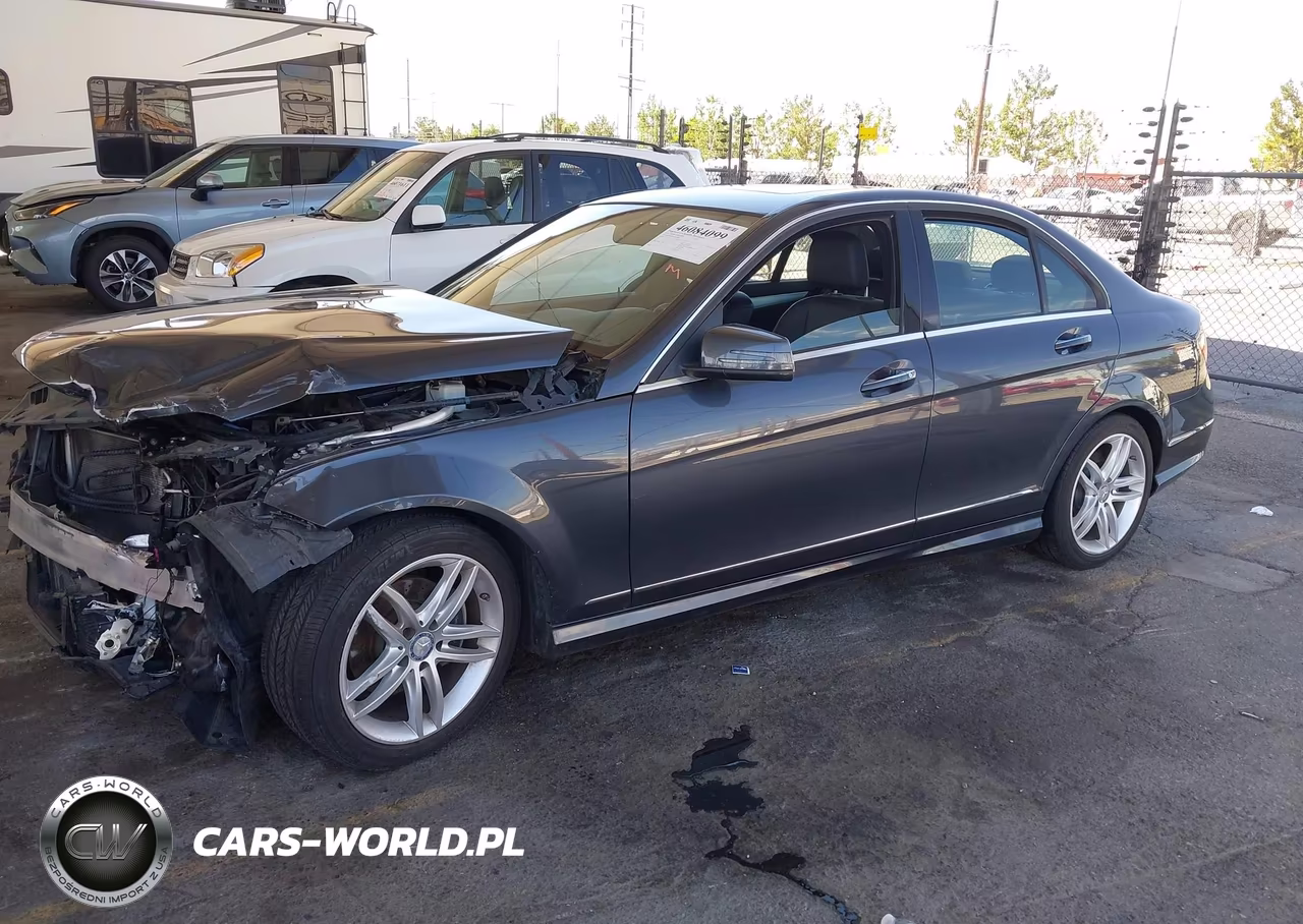 2013 Mercedes-Benz C 250 Sport VIN:WDDGF4HB9DR258504 - 2
