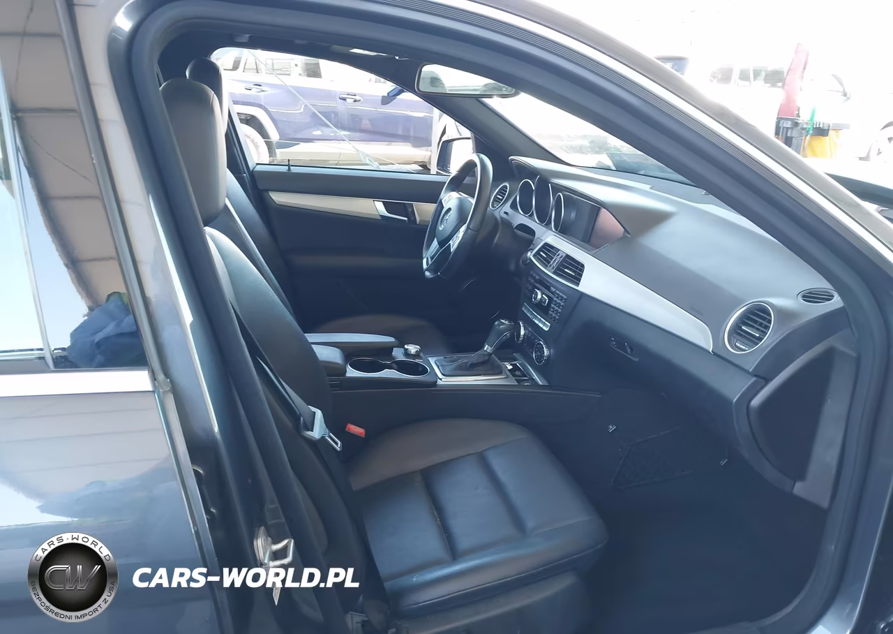 2013 Mercedes-Benz C 250 Sport VIN:WDDGF4HB9DR258504 - 5
