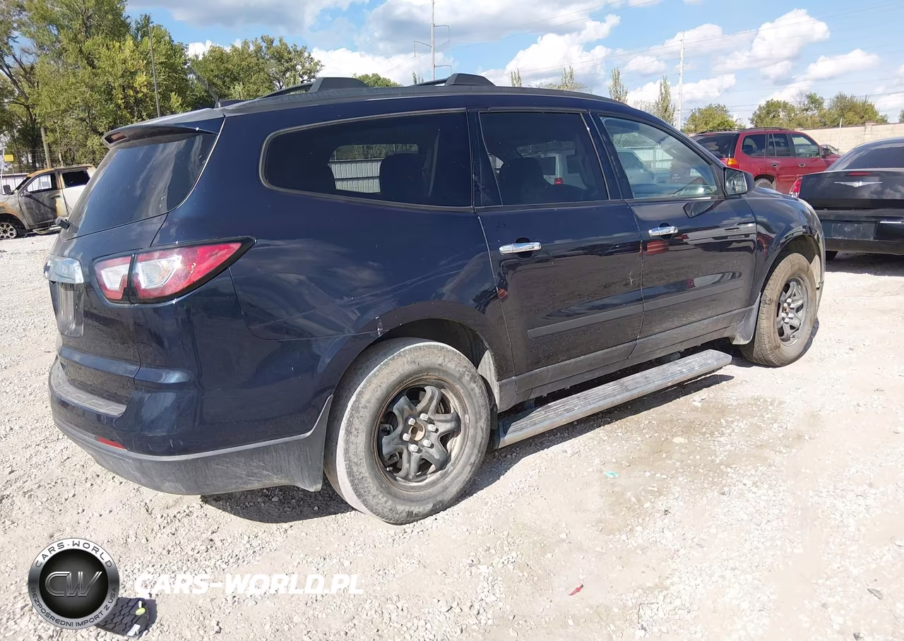 2017 Chevrolet Traverse Ls VIN:1GNKRFED9HJ249181 - 4