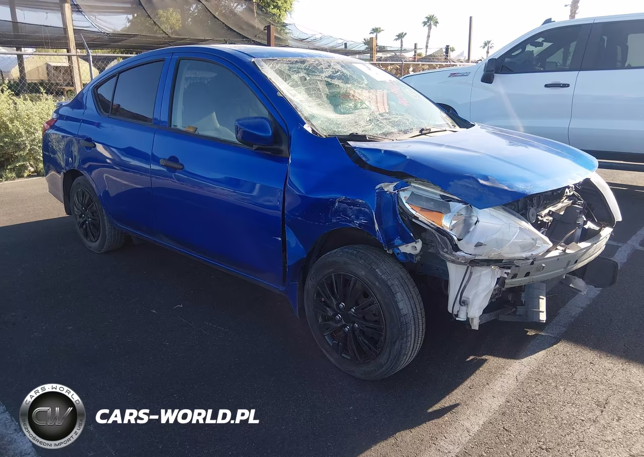 2016 Nissan Versa 1.6 S+