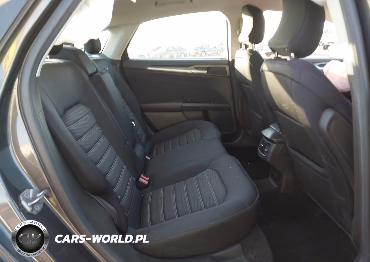 2016 Ford Fusion Se VIN:3FA6P0H70GR385275 - 8