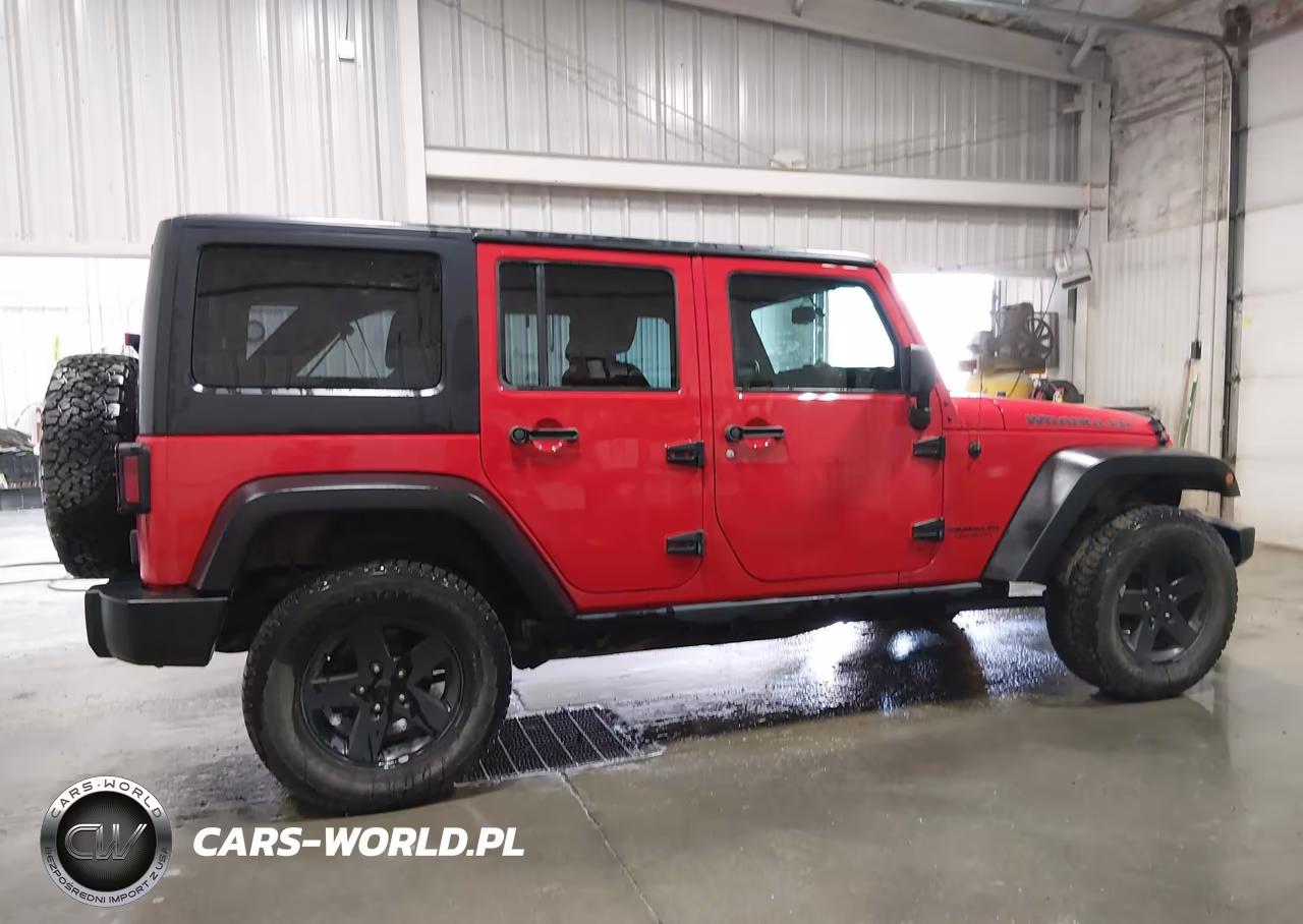 2017 Jeep Wrangler Unlimited Big Bear 4X4 VIN:1C4BJWDG0HL690861 - 14