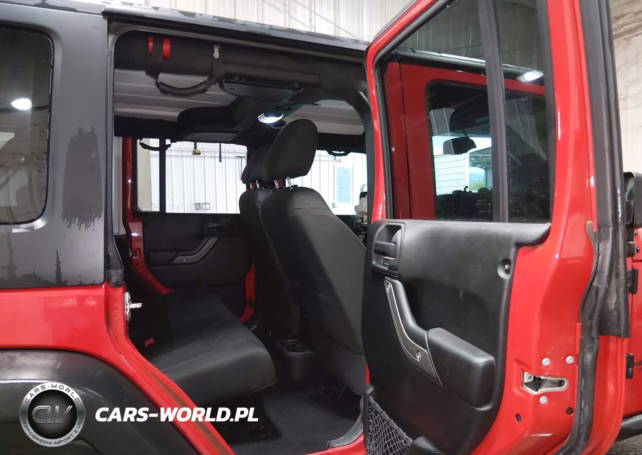 2017 Jeep Wrangler Unlimited Big Bear 4X4 VIN:1C4BJWDG0HL690861 - 8