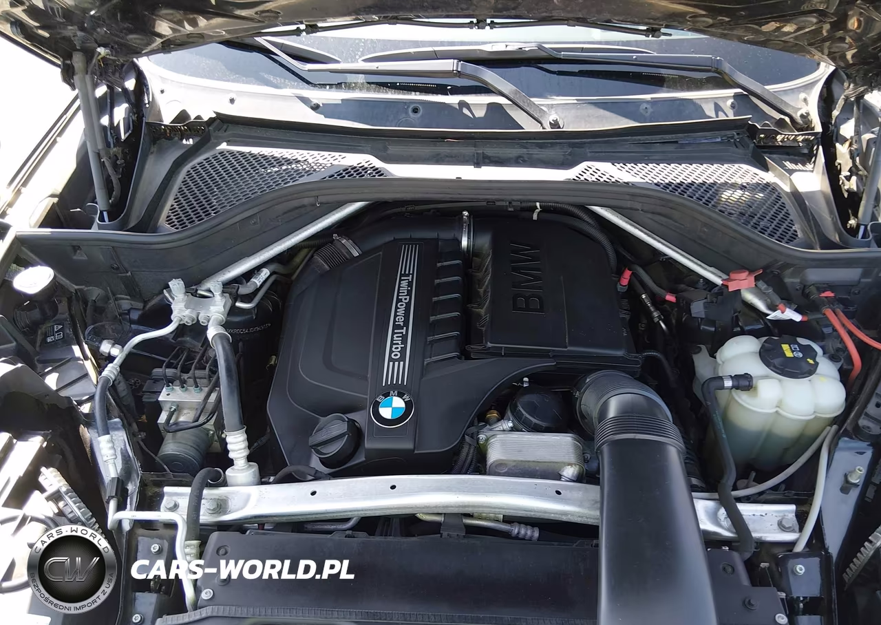 2018 BMW X5 xDrive35I VIN:5UXKR0C54J0X94913 - 10