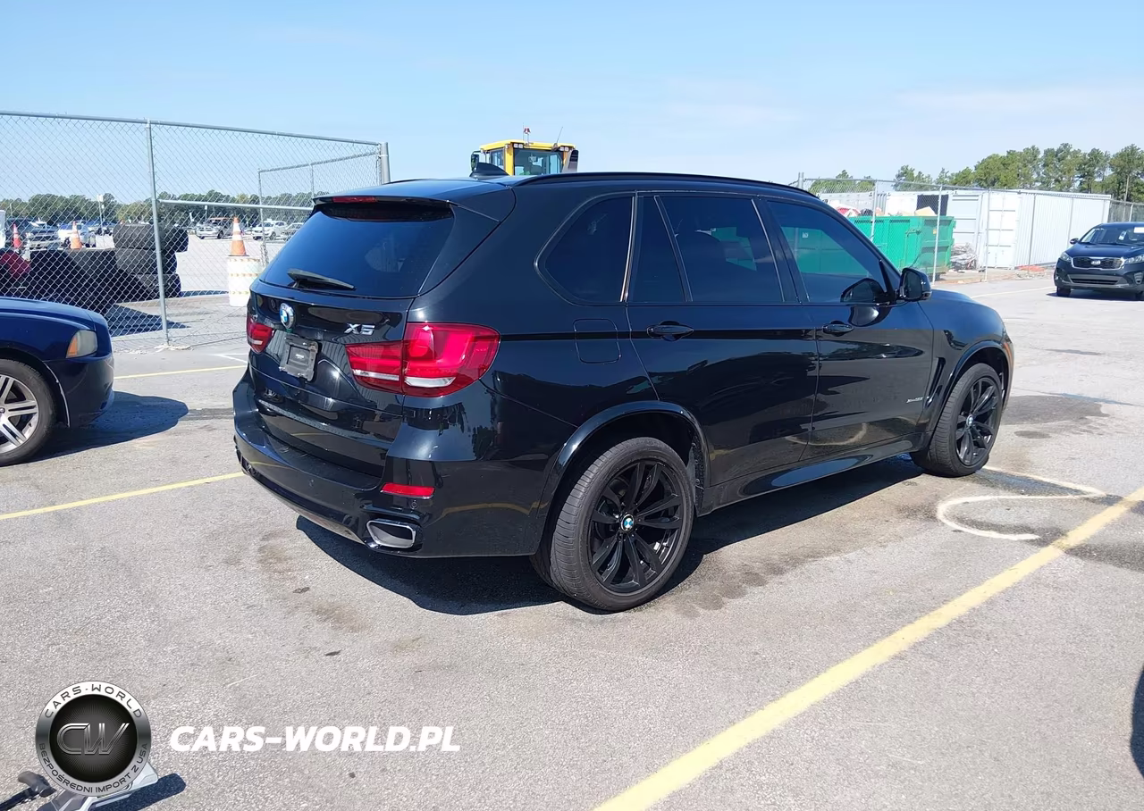 2018 BMW X5 xDrive35I VIN:5UXKR0C54J0X94913 - 4