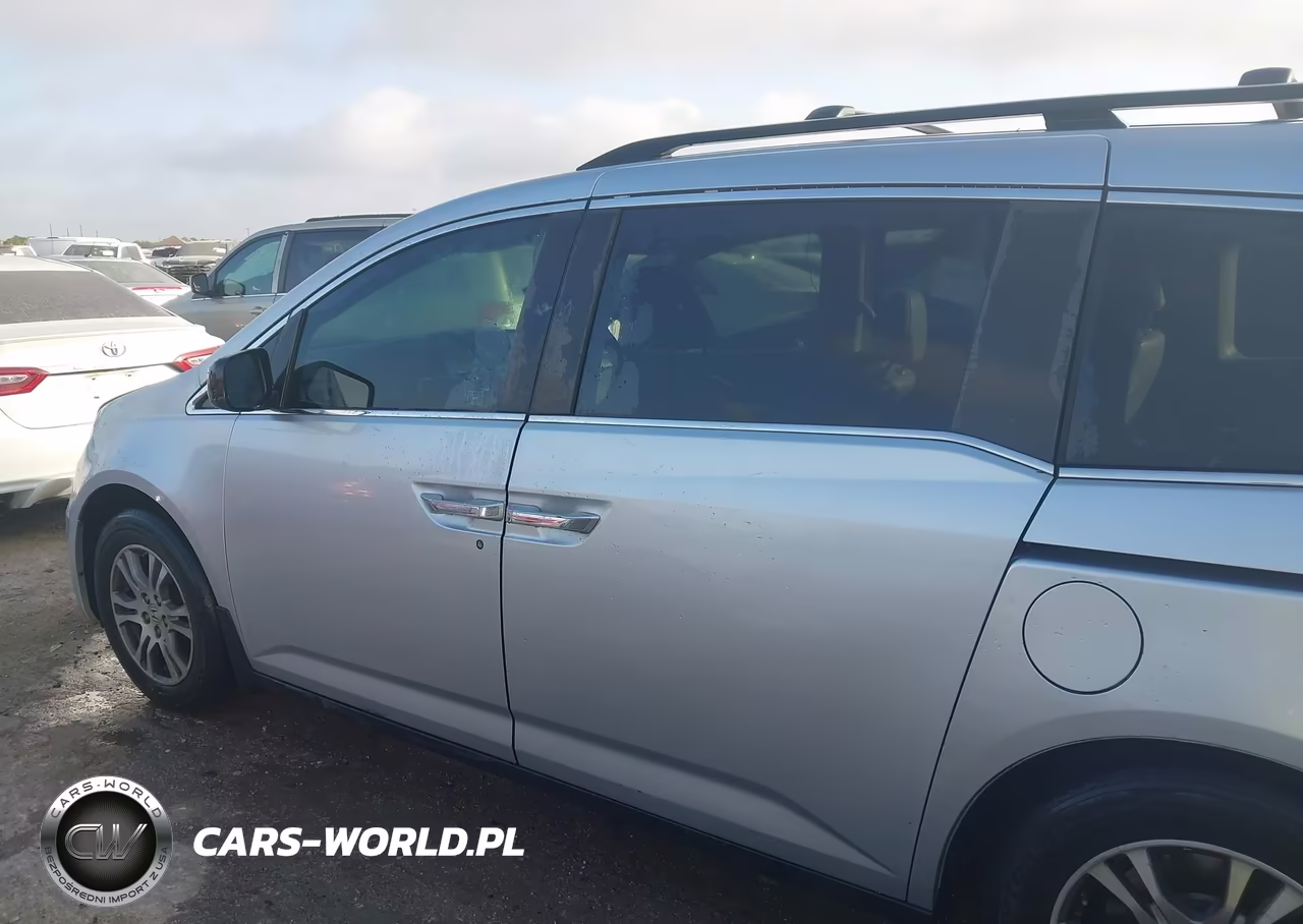 2011 Honda Odyssey Ex-L VIN:5FNRL5H6XBB066029 - 14
