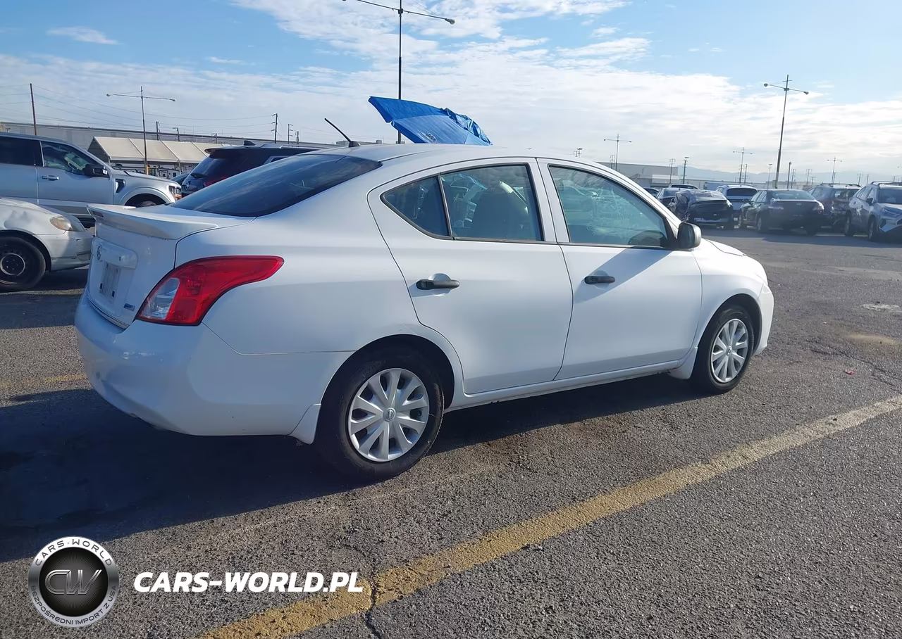2014 Nissan Versa 1.6 S+ VIN:3N1CN7AP2EL863396 - 4