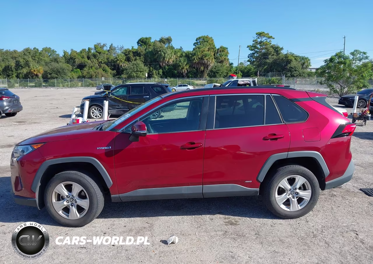 2021 Toyota Rav4 Hybrid Xle VIN:4T3RWRFV1MU040800 - 14
