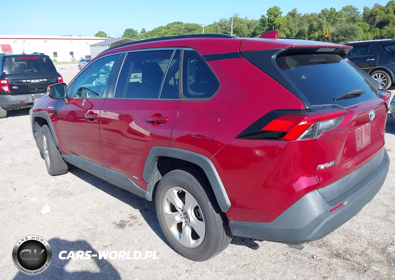 2021 Toyota Rav4 Hybrid Xle VIN:4T3RWRFV1MU040800 - 3