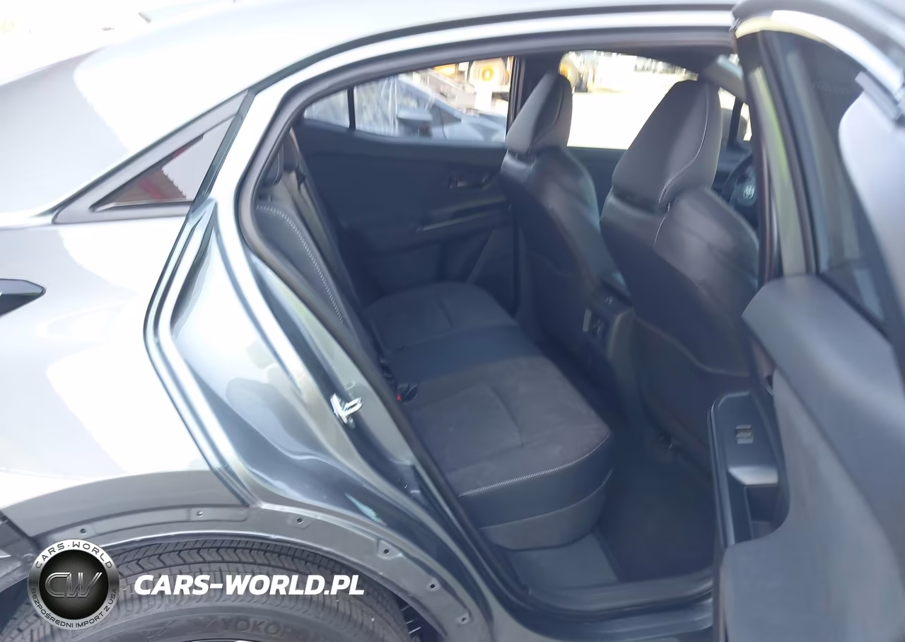 2026 Toyota C-Hr Xse VIN:JTMAAAAD1TJ009894 - 8
