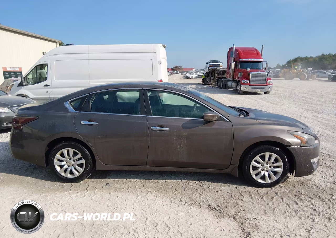 2015 Nissan Altima 2.5 S VIN:1N4AL3AP3FC257224 - 18