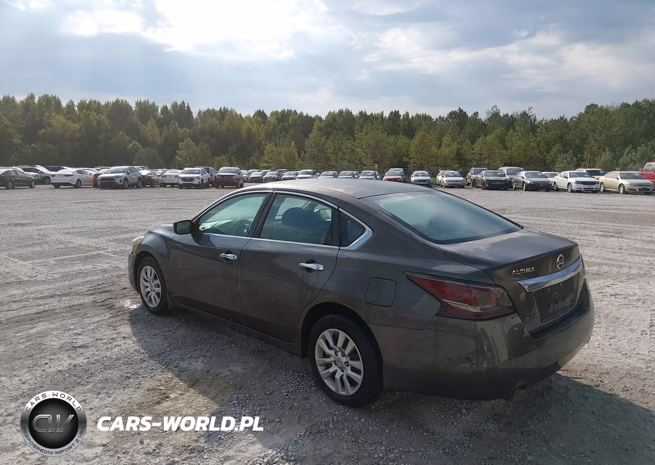 2015 Nissan Altima 2.5 S VIN:1N4AL3AP3FC257224 - 3