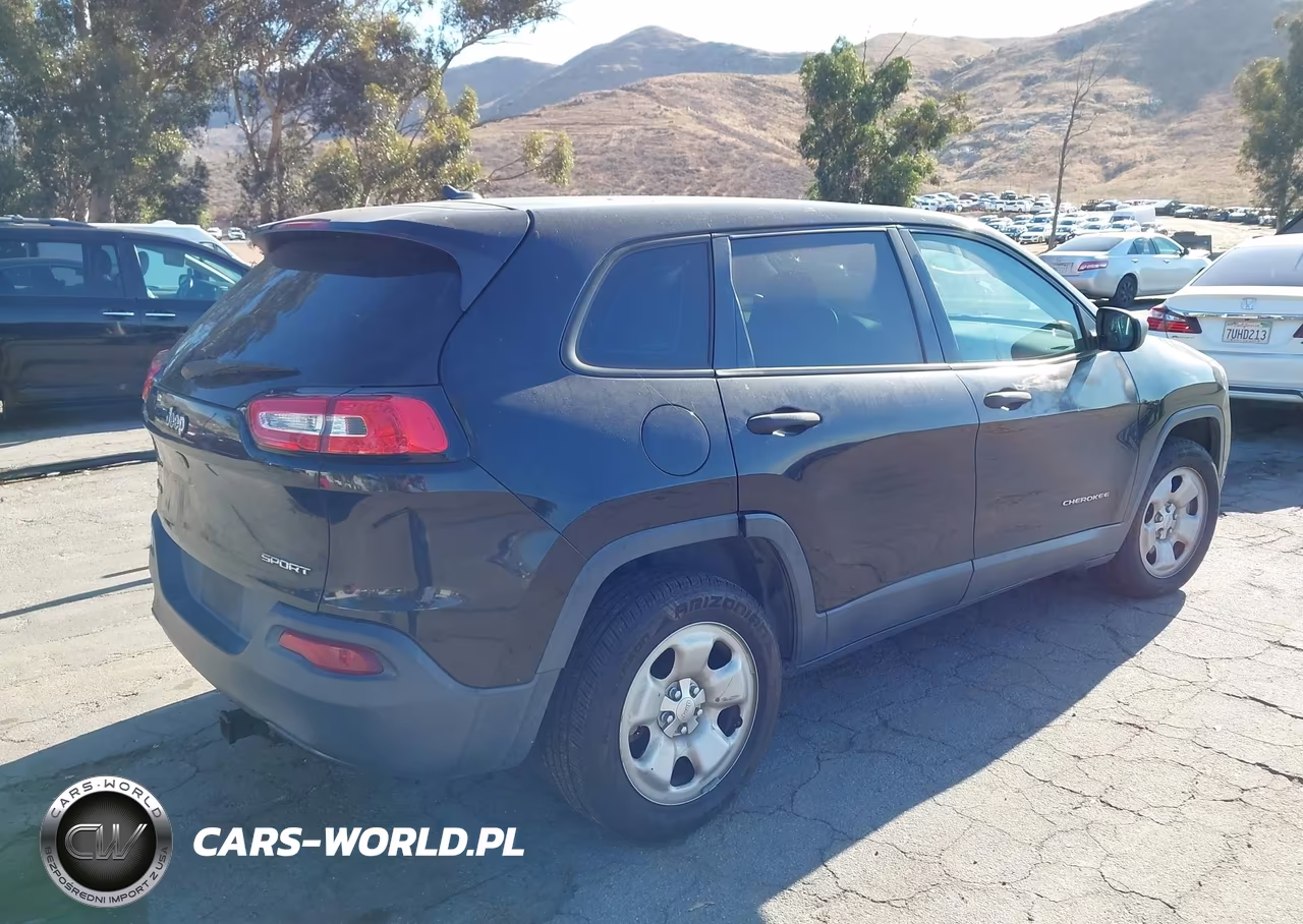 2015 Jeep Cherokee Sport VIN:1C4PJMAB4FW716327 - 4