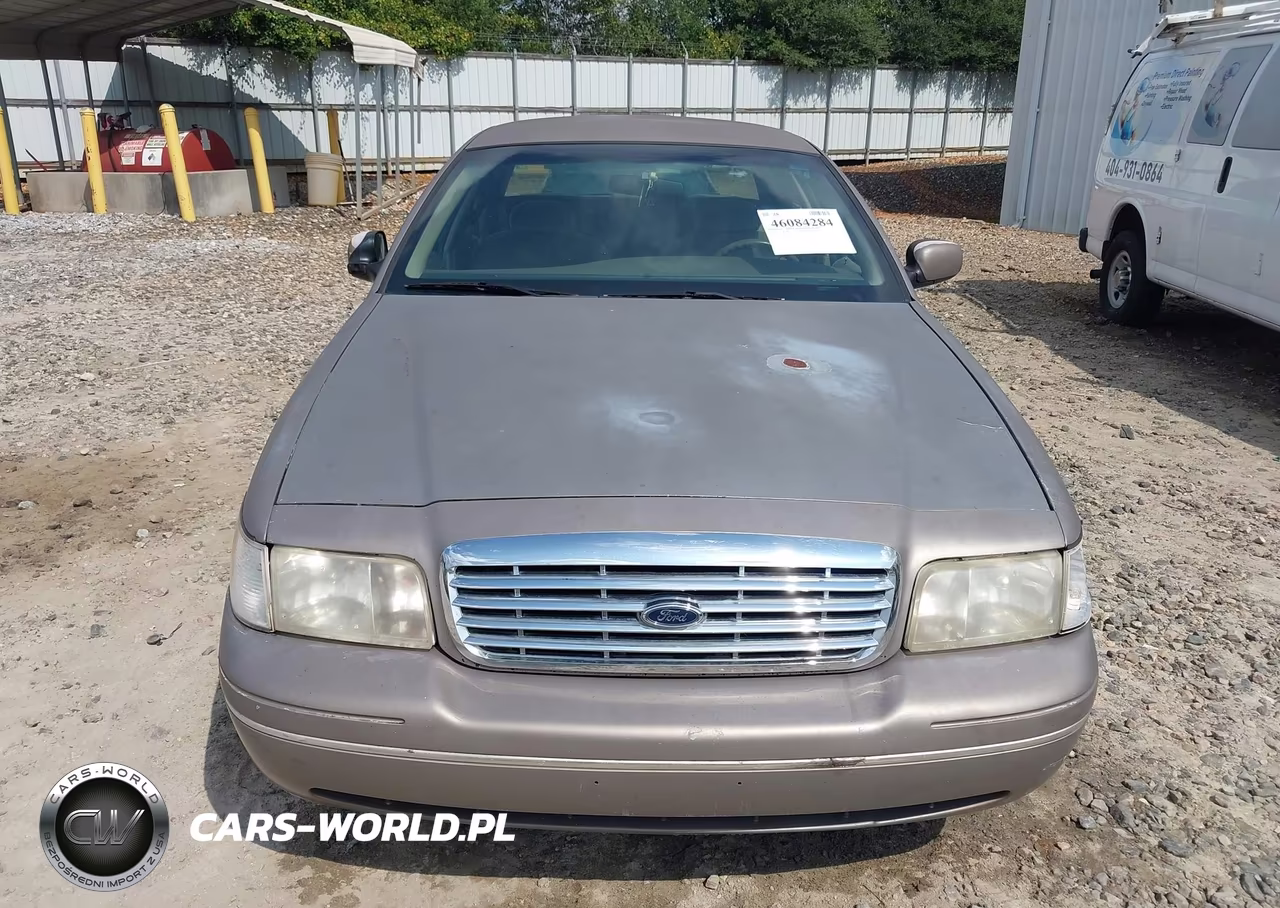 2001 Ford Crown Victoria VIN:2FAFP73W41X179361 - 6