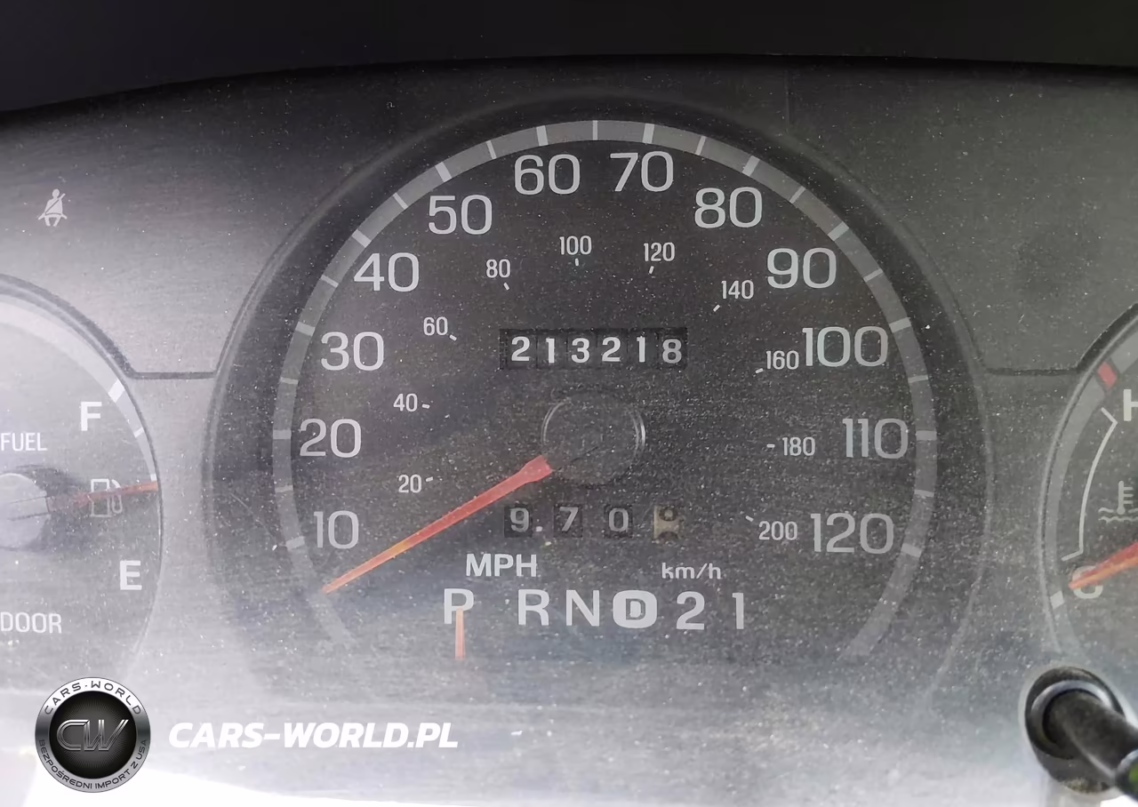 2001 Ford Crown Victoria VIN:2FAFP73W41X179361 - 7