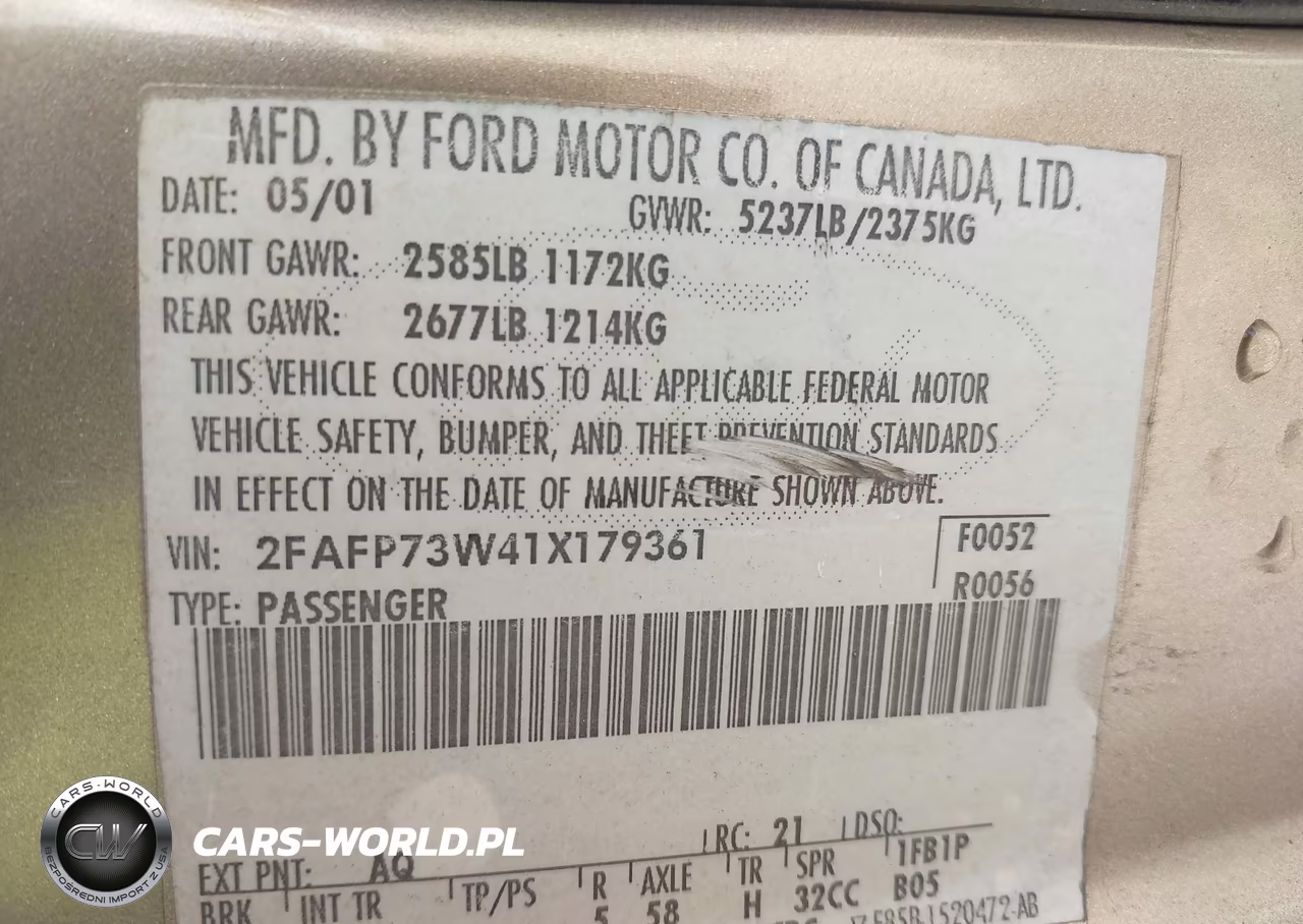 2001 Ford Crown Victoria VIN:2FAFP73W41X179361 - 9