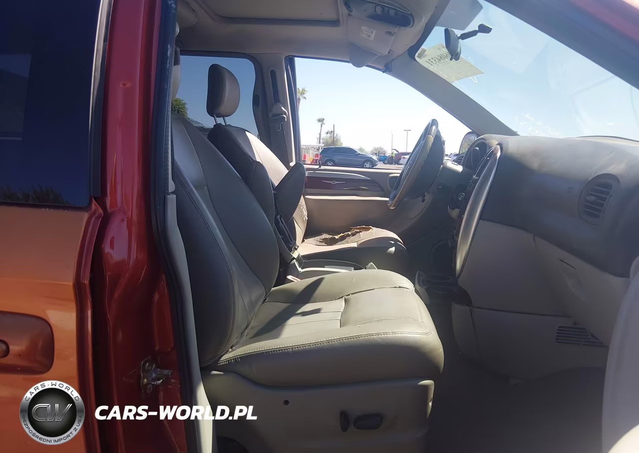 2006 Chrysler Town & Country Touring VIN:2A4GP54L66R731696 - 5