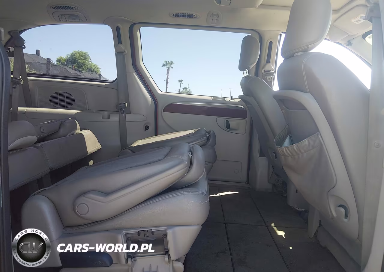 2006 Chrysler Town & Country Touring VIN:2A4GP54L66R731696 - 8