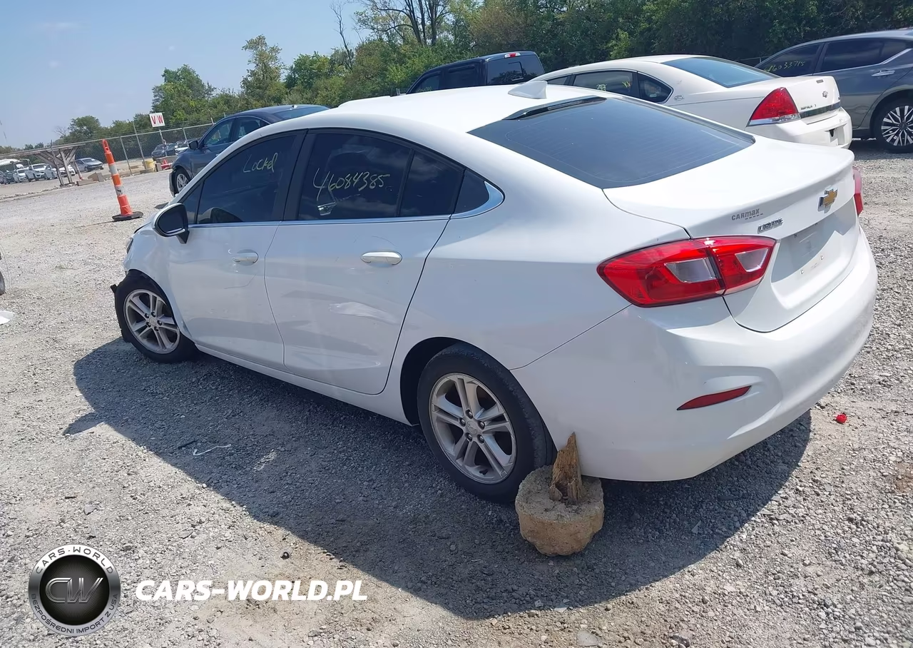 2018 Chevrolet Cruze Lt Auto VIN:1G1BE5SMXJ7102401 - 3