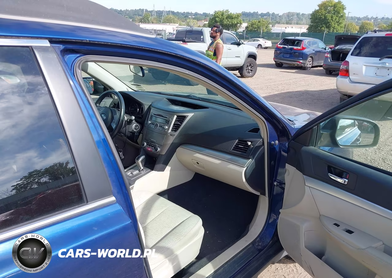 2010 Subaru Outback 2.5I Premium VIN:4S4BRBCC3A3352808 - 5