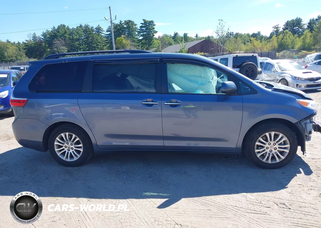 2016 Toyota Sienna Xle 8 Passenger VIN:5TDYK3DC2GS739266 - 14
