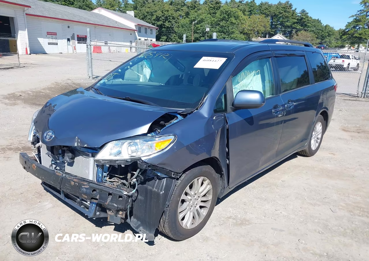 2016 Toyota Sienna Xle 8 Passenger VIN:5TDYK3DC2GS739266 - 2