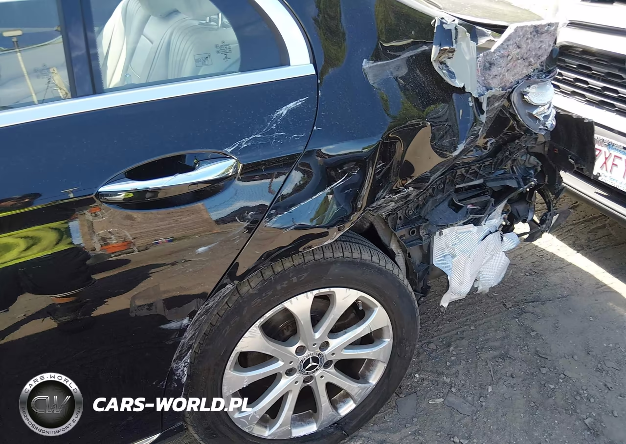2018 Mercedes-Benz E 300 4Matic VIN:WDDZF4KB0JA306872 - 6