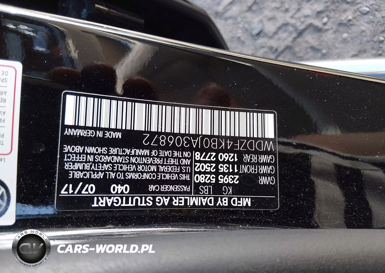 2018 Mercedes-Benz E 300 4Matic VIN:WDDZF4KB0JA306872 - 9