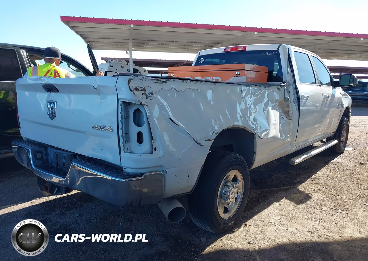 2013 Ram 2500 Tradesman VIN:3C6UR5HL2DG526478 - 4