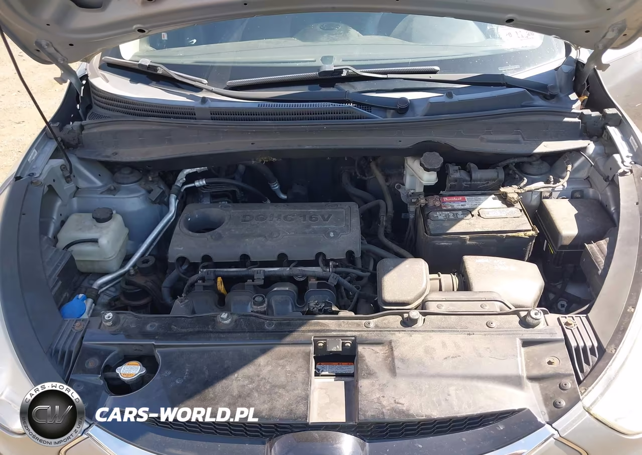 2010 Hyundai Tucson Limited VIN:KM8JU3AC4AU022124 - 10