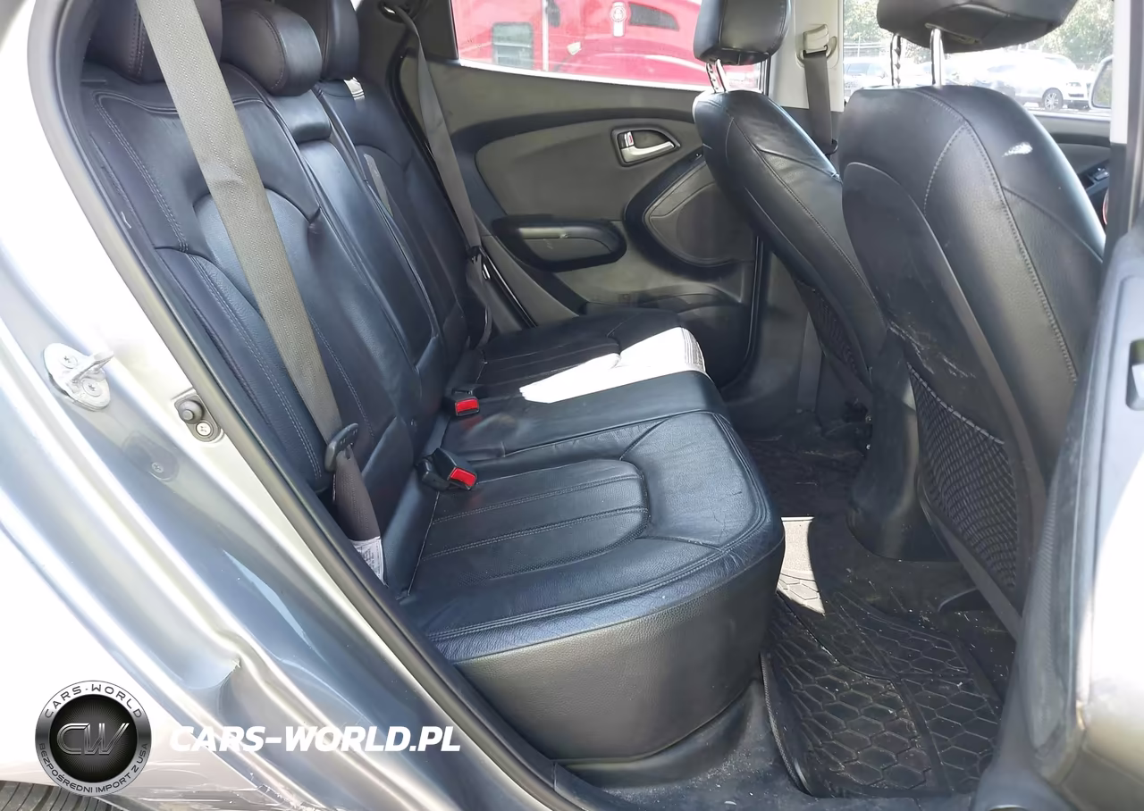 2010 Hyundai Tucson Limited VIN:KM8JU3AC4AU022124 - 8