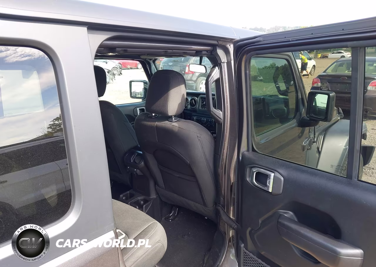 2019 Jeep Wrangler Unlimited Sport S 4X4 VIN:1C4HJXDN8KW689994 - 8
