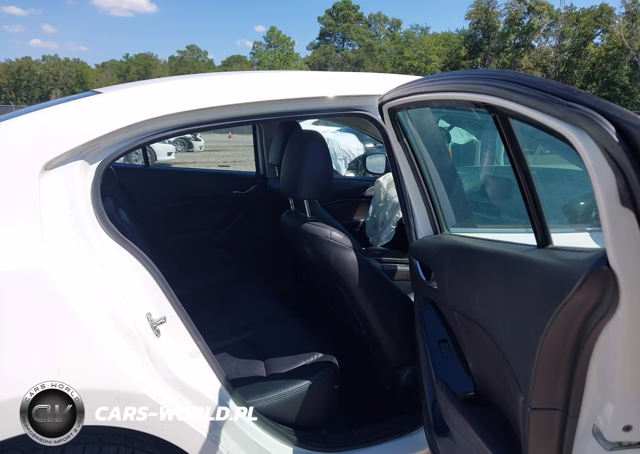 2017 Mazda Mazda3 Touring VIN:3MZBN1V7XHM109853 - 8
