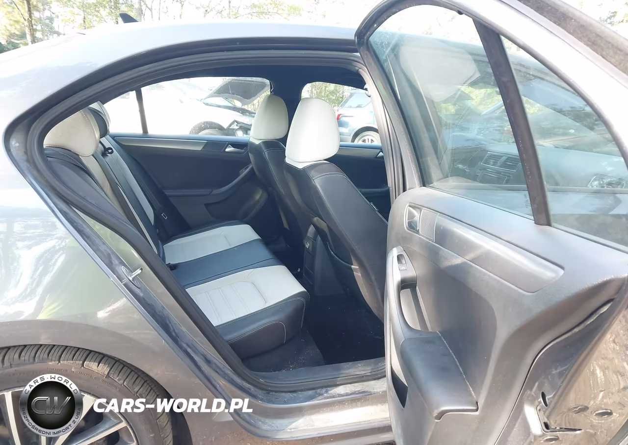 2016 Volkswagen Jetta 1.8T Sport VIN:3VWD17AJXGM298298 - 8