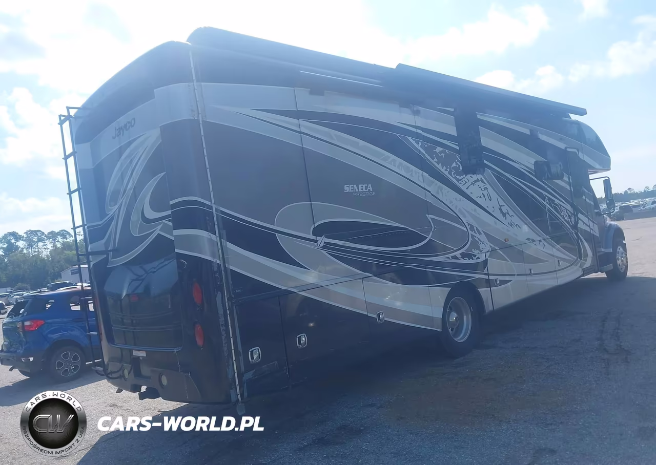 2021 Freightliner Chassis S-2 VIN:4UZADVFC3MCMX2328 - 4