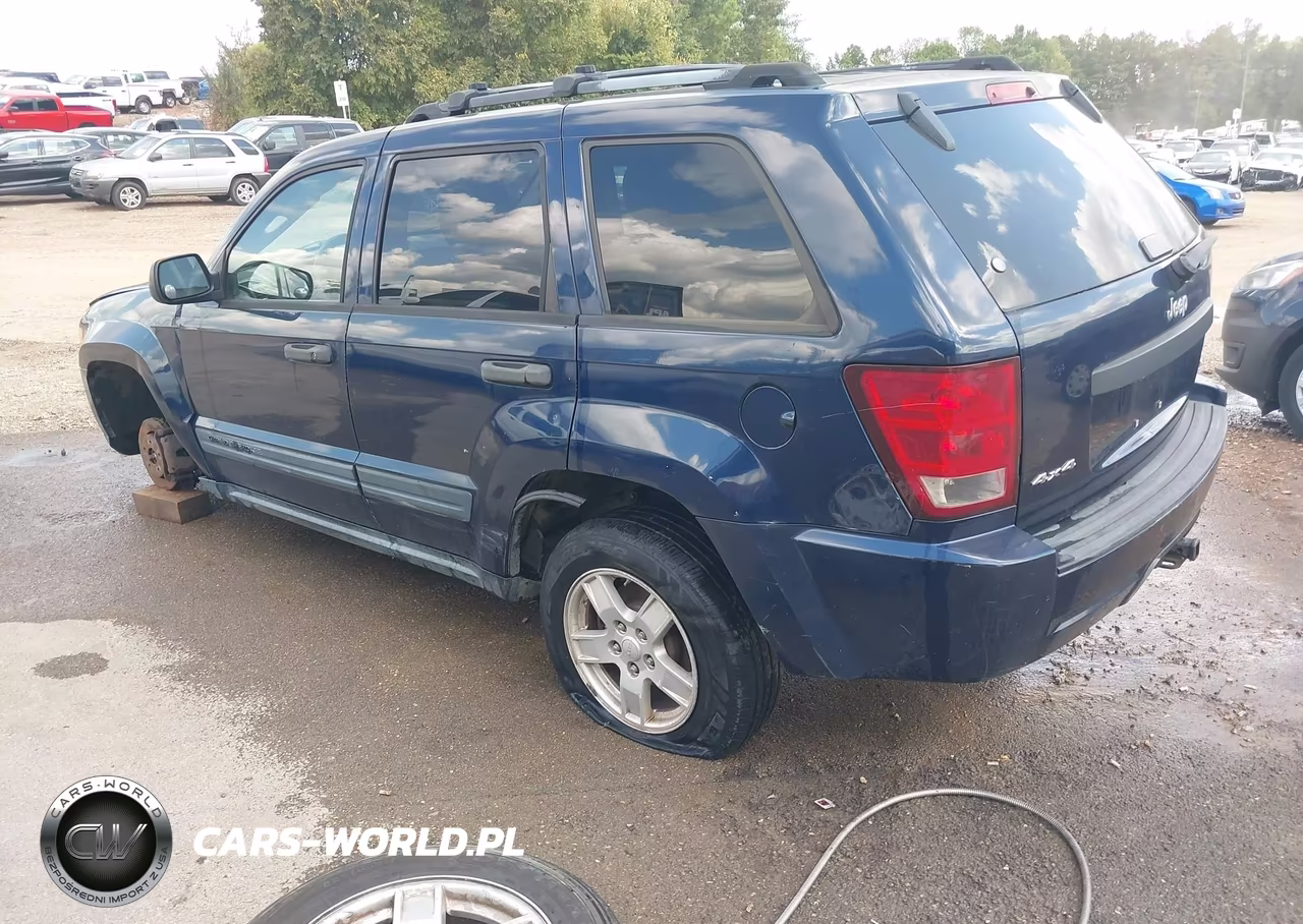 2005 Jeep Grand Cherokee Laredo VIN:1J4GR48K85C620872 - 3