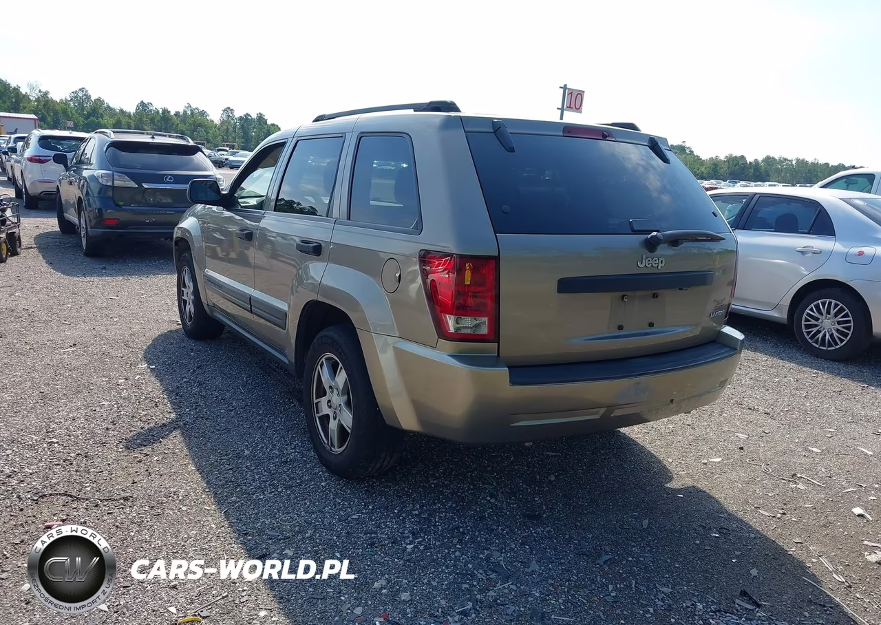 2005 Jeep Grand Cherokee Laredo VIN:1J4GS48K35C567096 - 3
