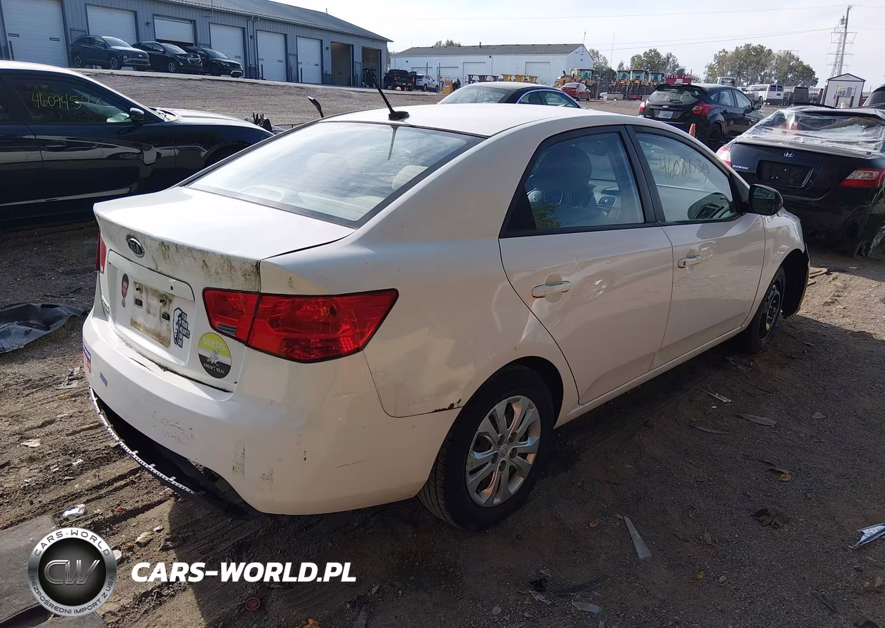 2013 Kia Forte Lx VIN:KNAFT4A27D5714965 - 4